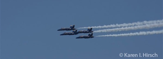 Jet formation in Chicago Air & Water Show